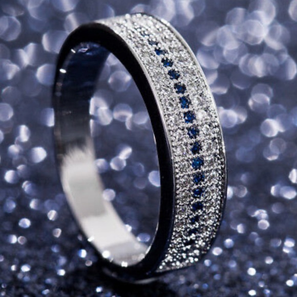 New 925 Sterling silver Diamond Band Ring - Picture 3 of 9